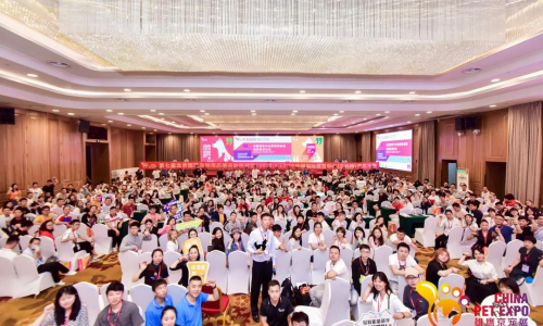 第七届雄鹰京宠展西南地区新闻发布会在成都隆重召开