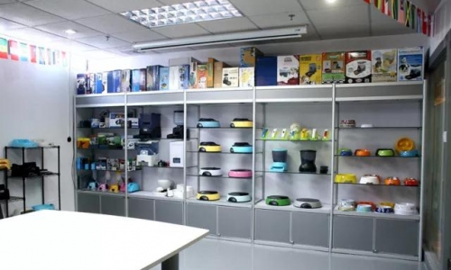 有美貌更有实力!派旺智能喂食器登陆京宠展